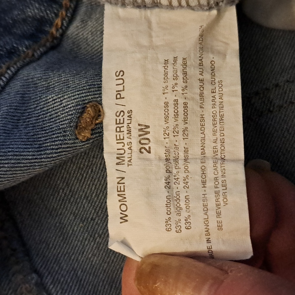 Womens Gloria Vanderbilt Denim 20W All-Around Slimming Effect Shorts - Picture 6 of 6